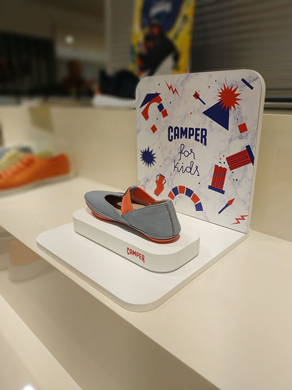 Camper Corporate Displays